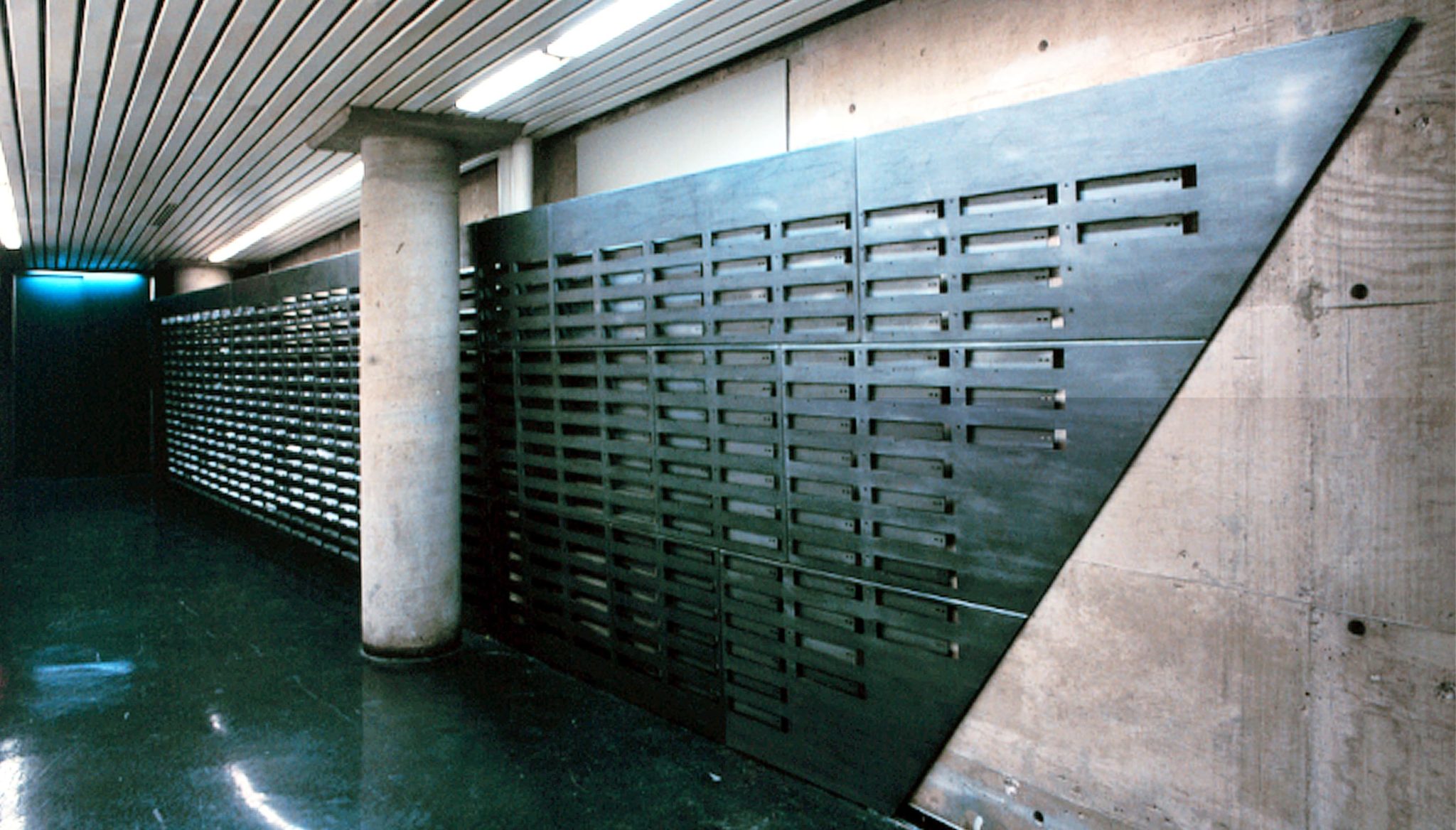 Harvard Mailboxes - Color Tone